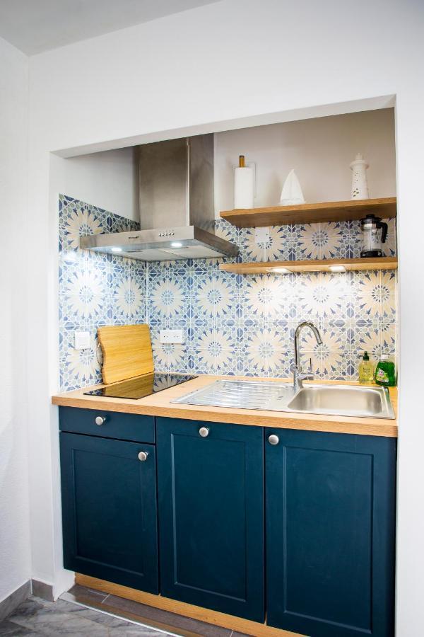 Romantic Sea View Studio, Steps Away From The Beach Antibes Exteriör bild