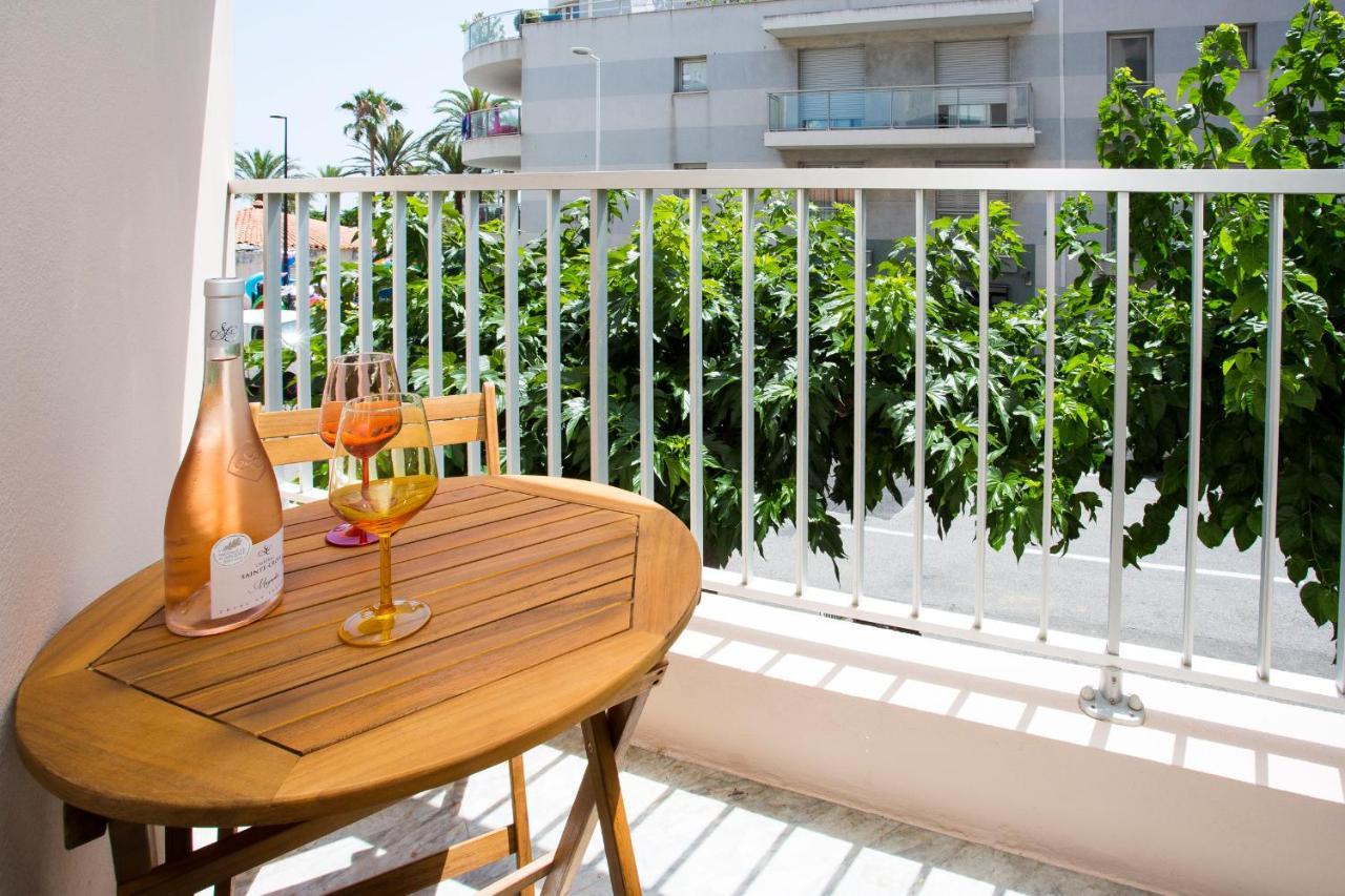 Romantic Sea View Studio, Steps Away From The Beach Antibes Exteriör bild